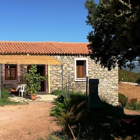 La Pittorra Bed & Breakfast *